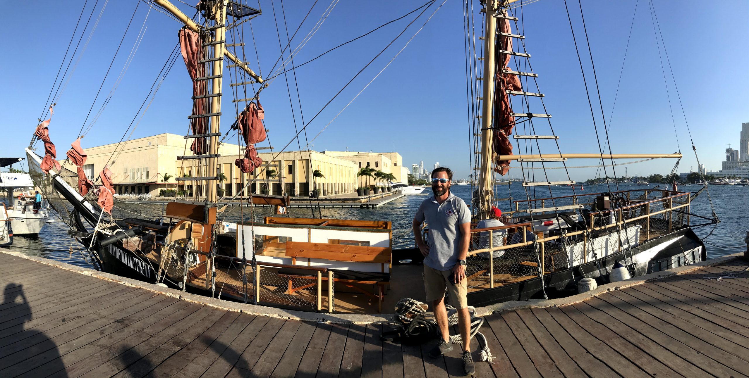 Pirate Boat Tour to Fuerte San Fernando de Boca Chica - La